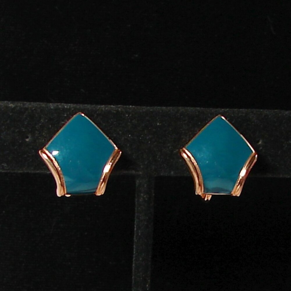 Vtg 80's JS Clip-On EARRINGS, Gold Tone w/Dark Teal Enamel  F77